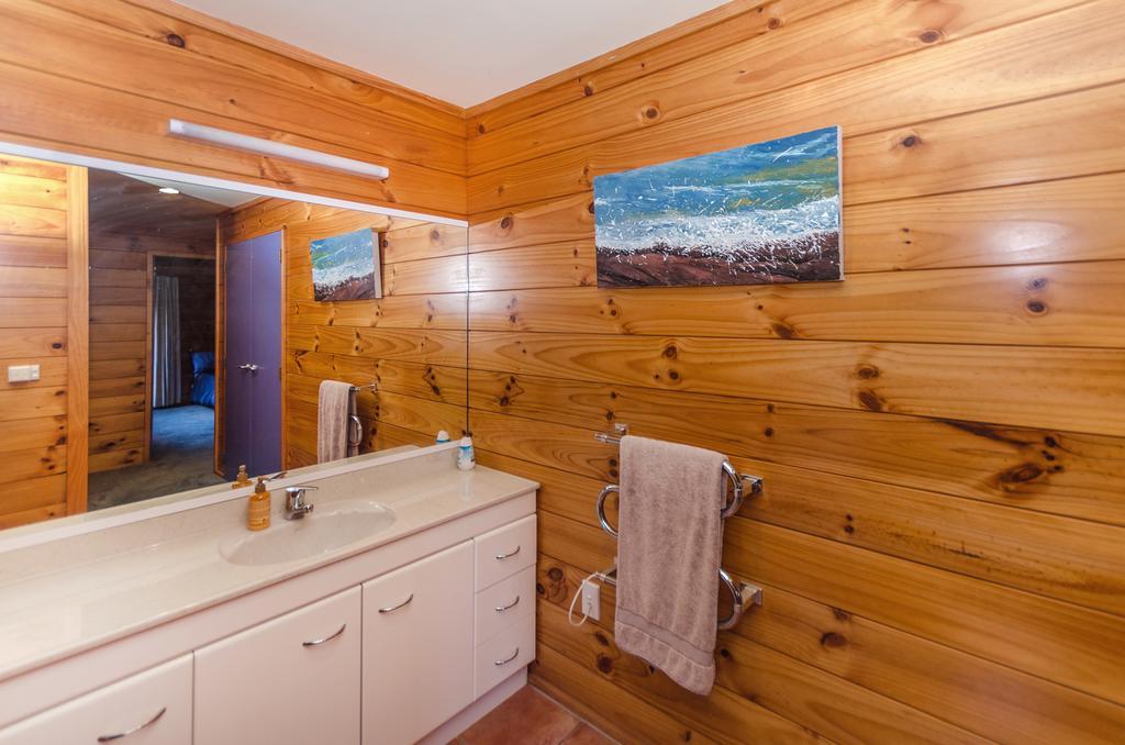 Beaver Farm House Бомбэй Экстерьер фото
